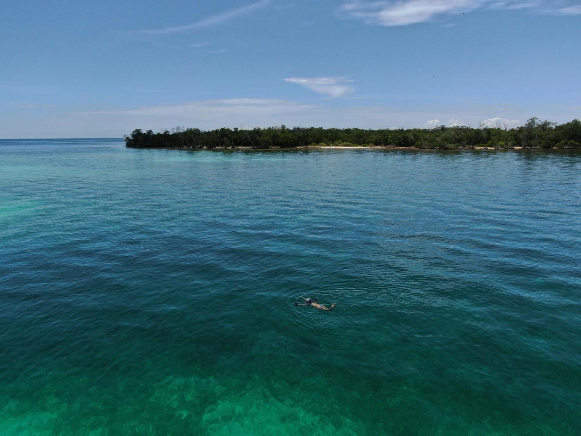 Отель Sal Si Puedes Tintipan Island Экстерьер фото